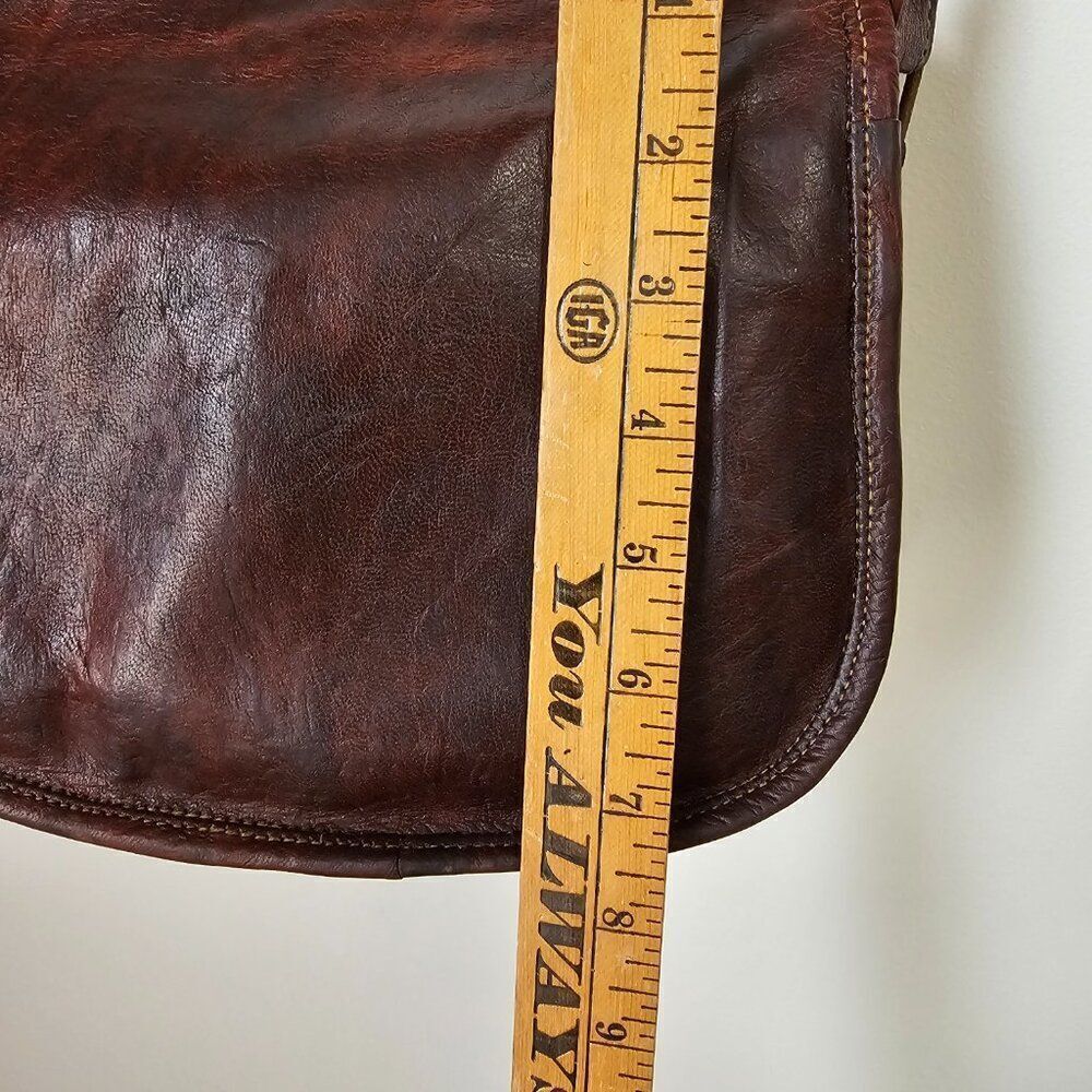 EUC VINTAGE GENUINE LEATHER DEEP BRICK RED SADDLE STYLE SLING BAG SMALL - Picture 15 of 16